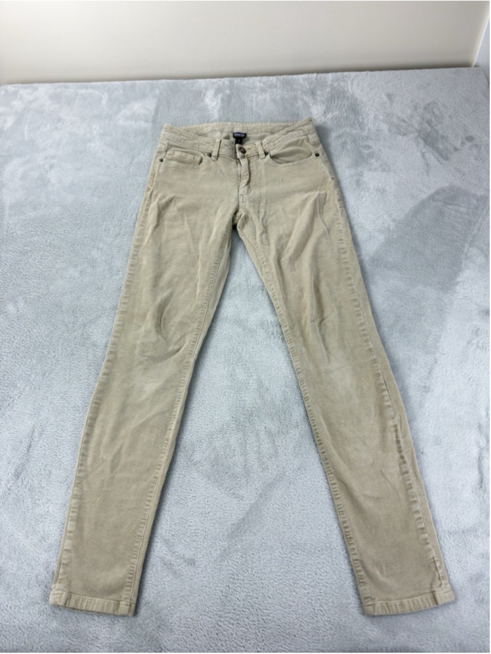 Patagonia Women's Sz 29 W X 31 L Fitted Beige Corduroy Pants 55055 Style Number